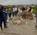 Prefeitura de Santana realiza reparo emergencial na passagem molhada da Santa Luzia