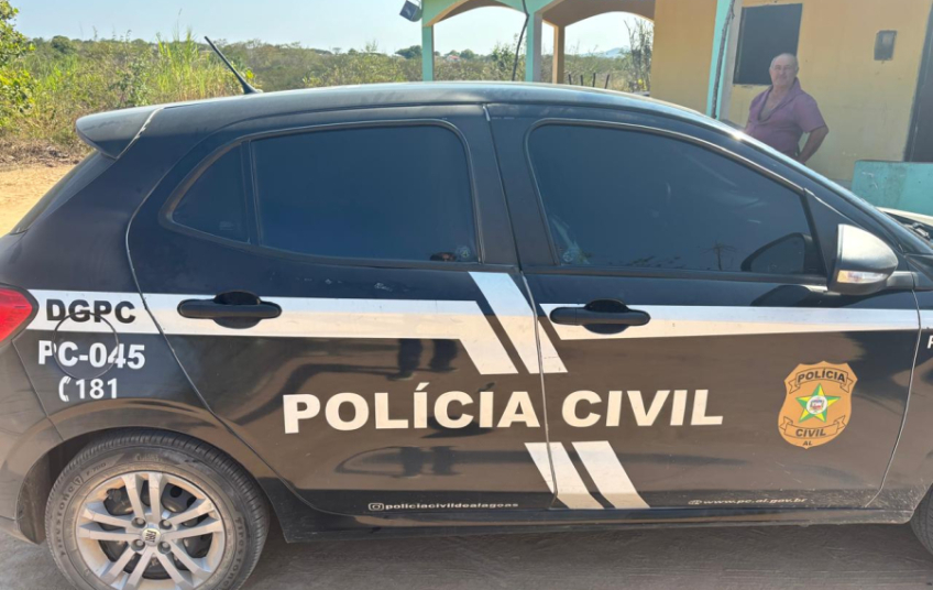 Dupla com mandados de prisão em aberto é presa em Dois Riachos